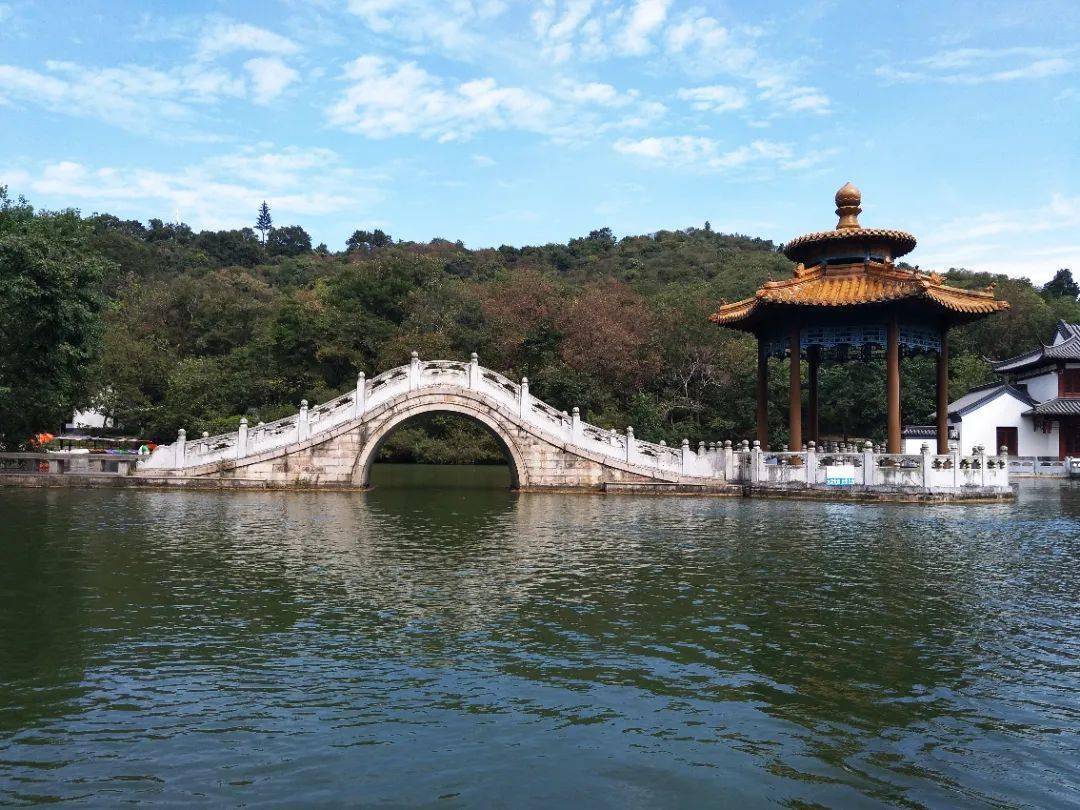 南京牛首山,中山陵,秦淮河,李香君故居,玄武湖,滁州琅琊山三日游