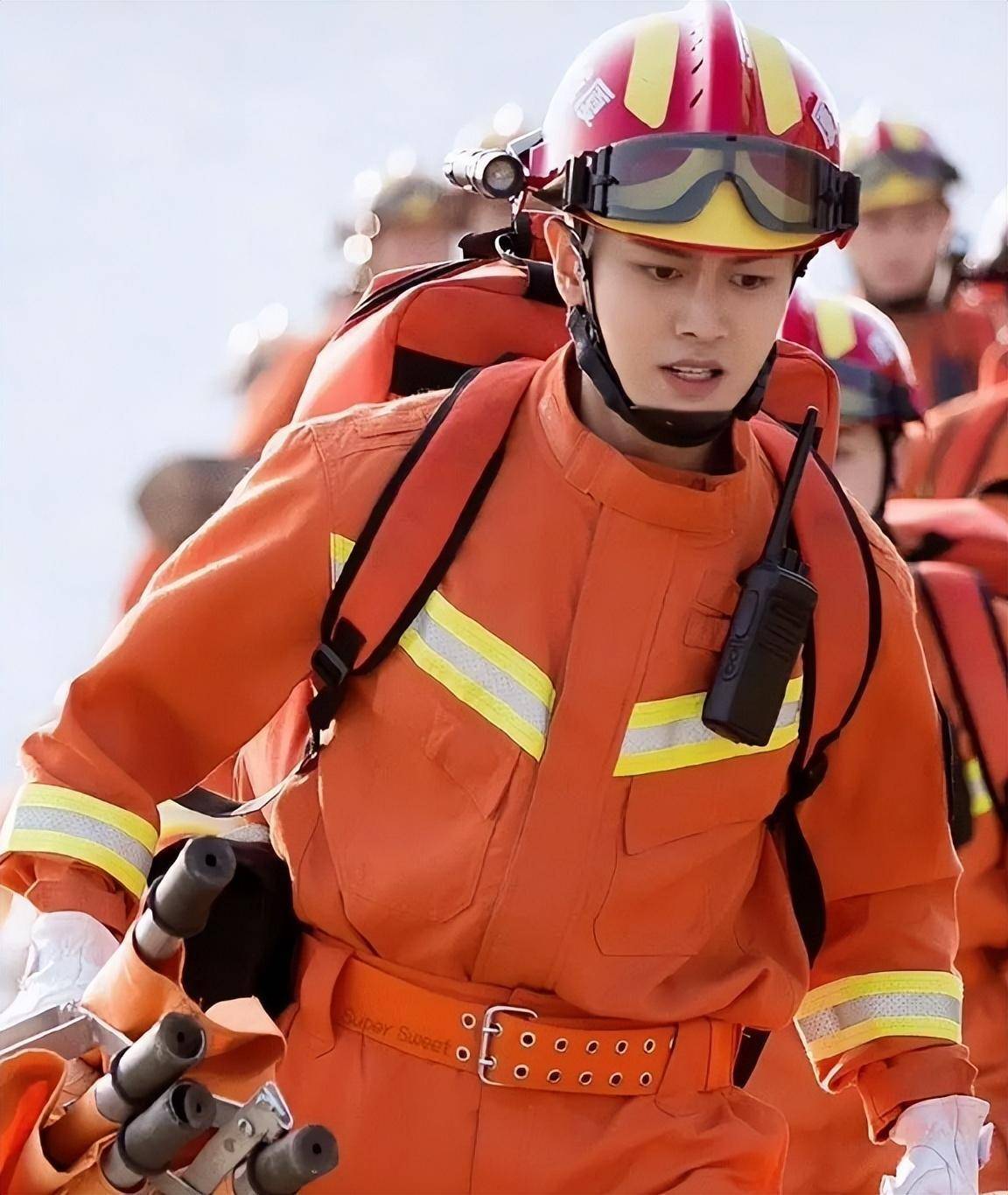 任嘉伦新剧起诉up主,控诉断章取义,超出评论范围:老邪纯属活该_蓝焰