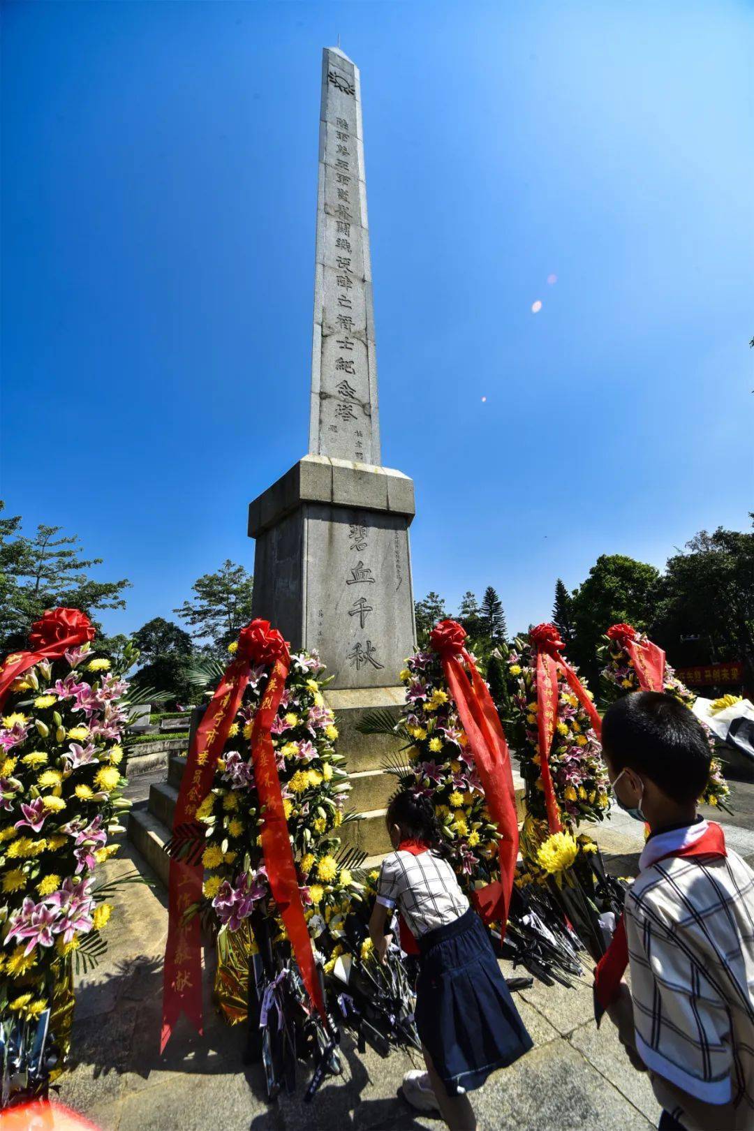 昆仑关战役遗址举行纪念抗战胜利77周年活动