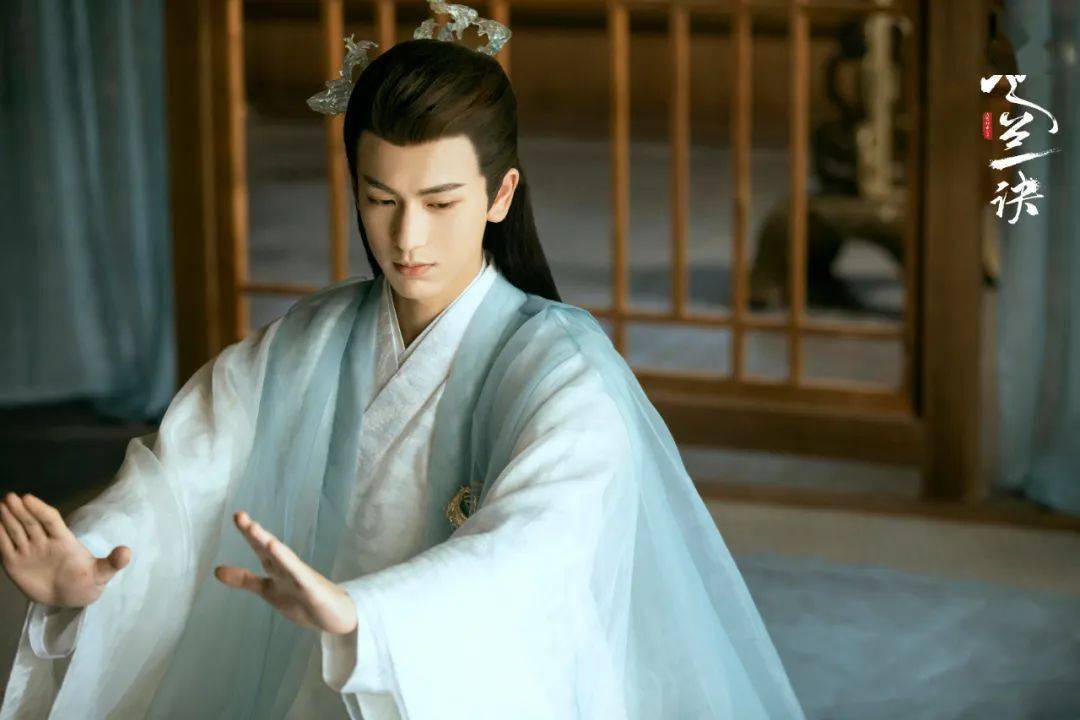 以为不行了,又被盘活了:仙侠剧《苍兰诀》向前一小步_东方_素素好_爱