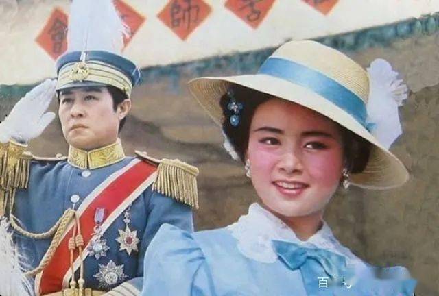 影片《知音》剧照(1981年),王心刚饰演蔡锷将军,张瑜饰演小风仙.