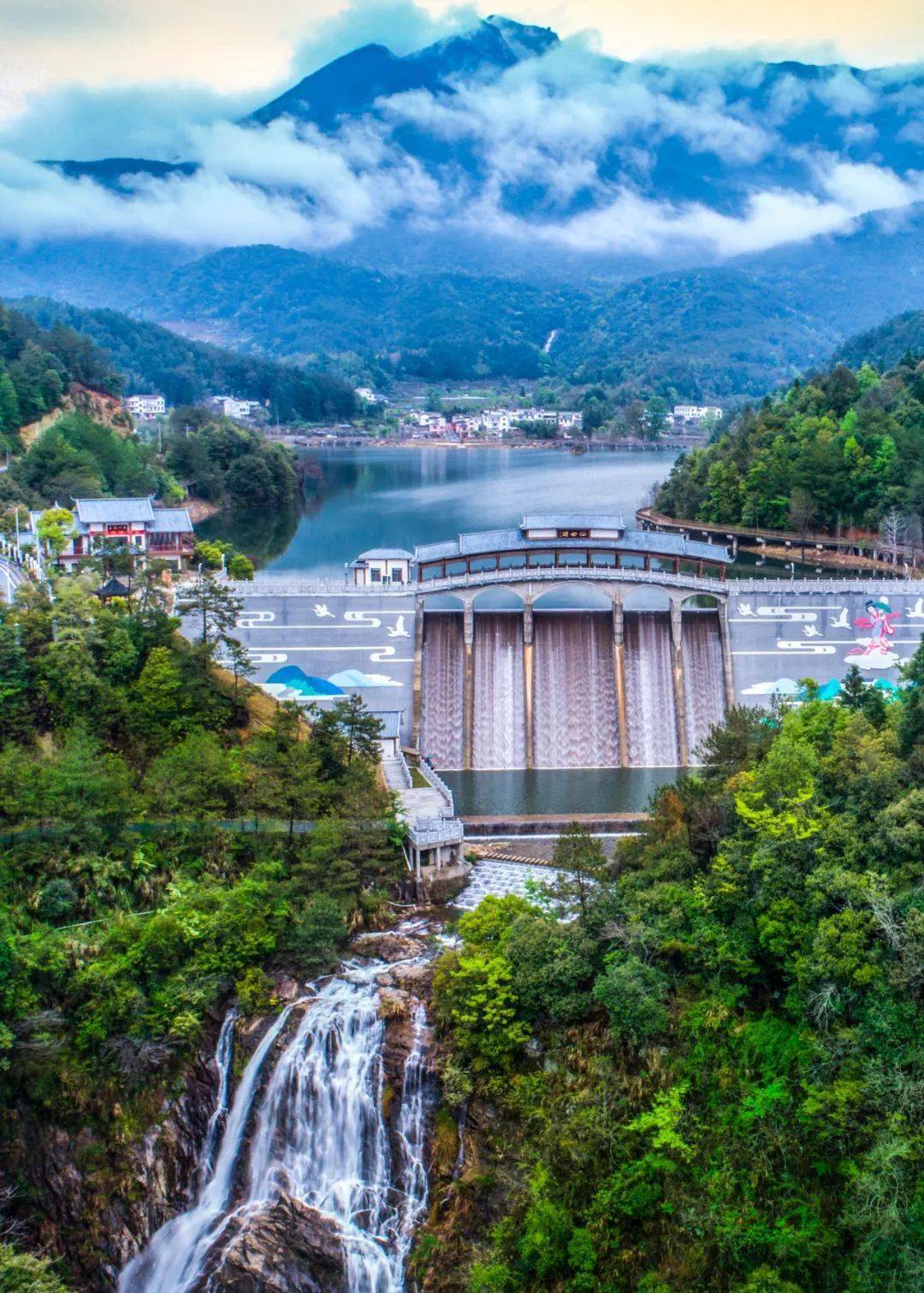 "百万老广游龙岩"踩线团来到了这些地方……_梁野山_湖景区_文化