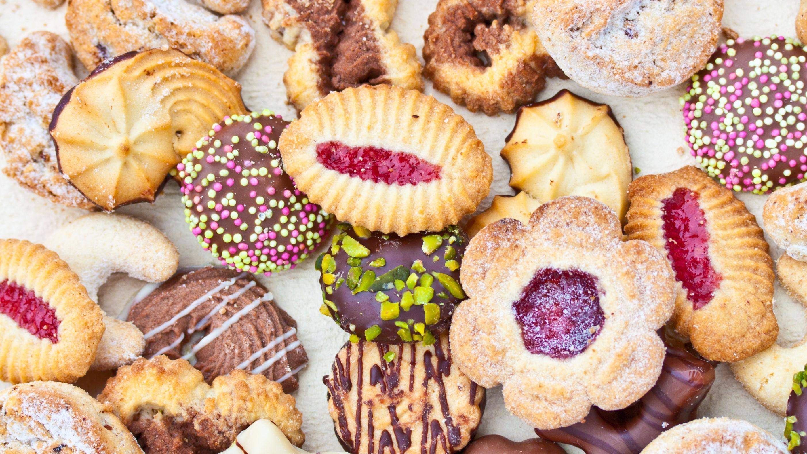 biscuit其实是饼干的统称,它可以是甜味,咸味或者其他口味,而cookie就