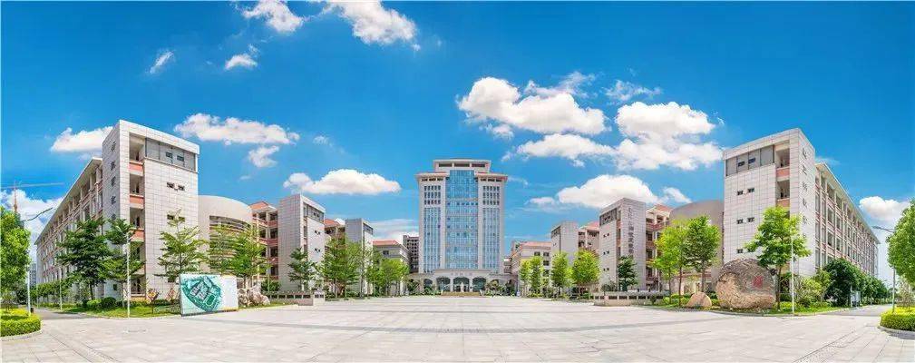 泉州五中召开城东校区初中部全体教师工作会_劳动_教育_课程