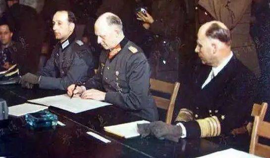 代表纳粹签署投降书的三名将军结局如何？1945年5月7日德国投降