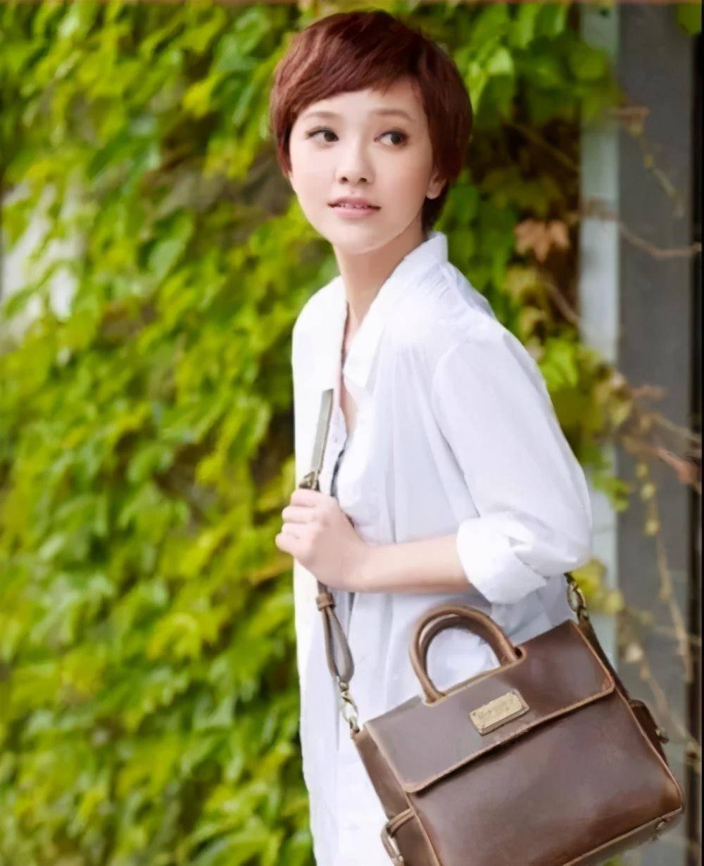 郭采洁毁经典了吗_白冰_衣服_话题