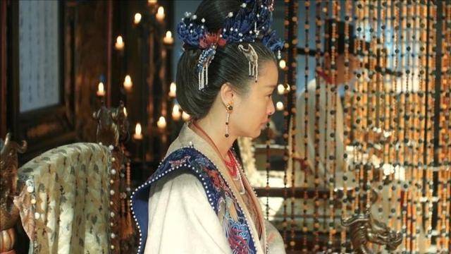 刘娥却是一个孤儿,她唯一的亲戚就算是前夫哥龚美了