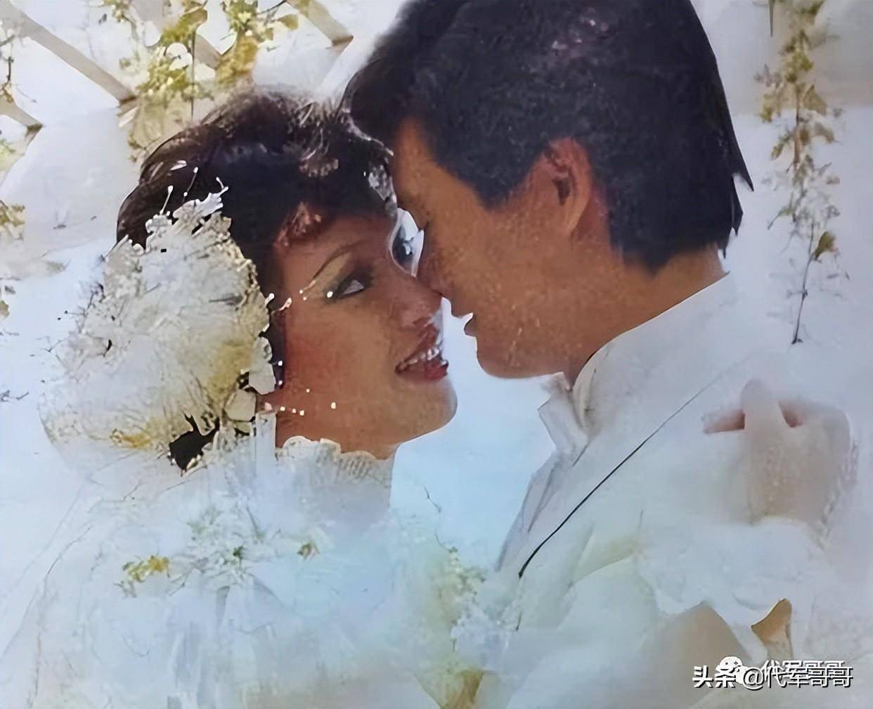 周润发在母亲和女友之间非常痛苦,不知道该如何平衡,陈玉莲不愿意受