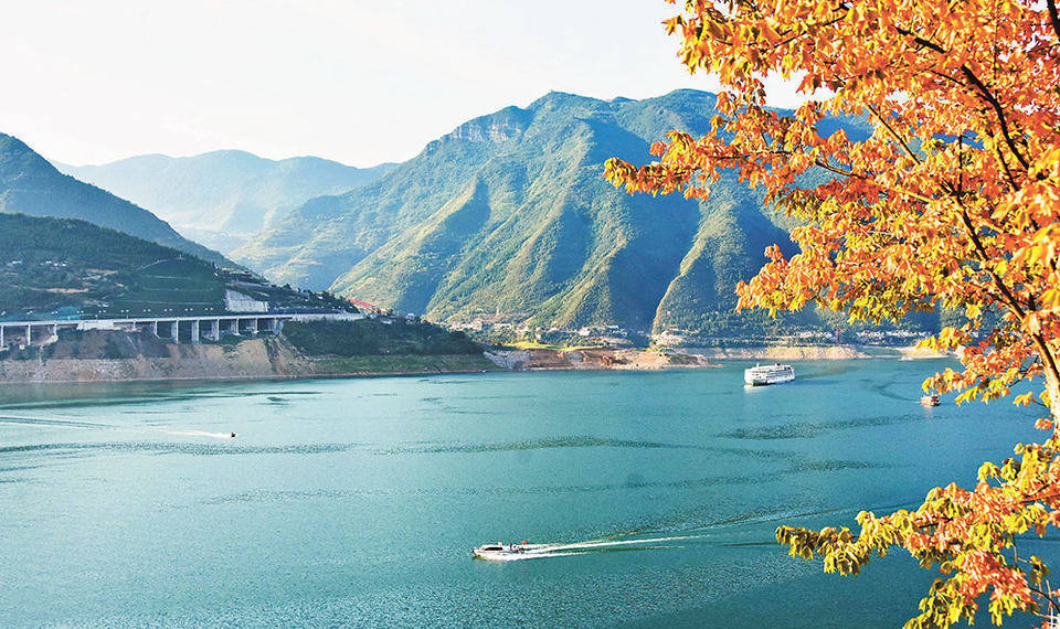 重庆巫山：生态美 游客来