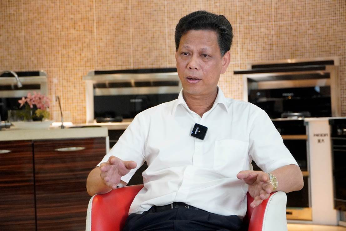 集成灶:发明者美大,在想什么?_夏志生_钟传_行业