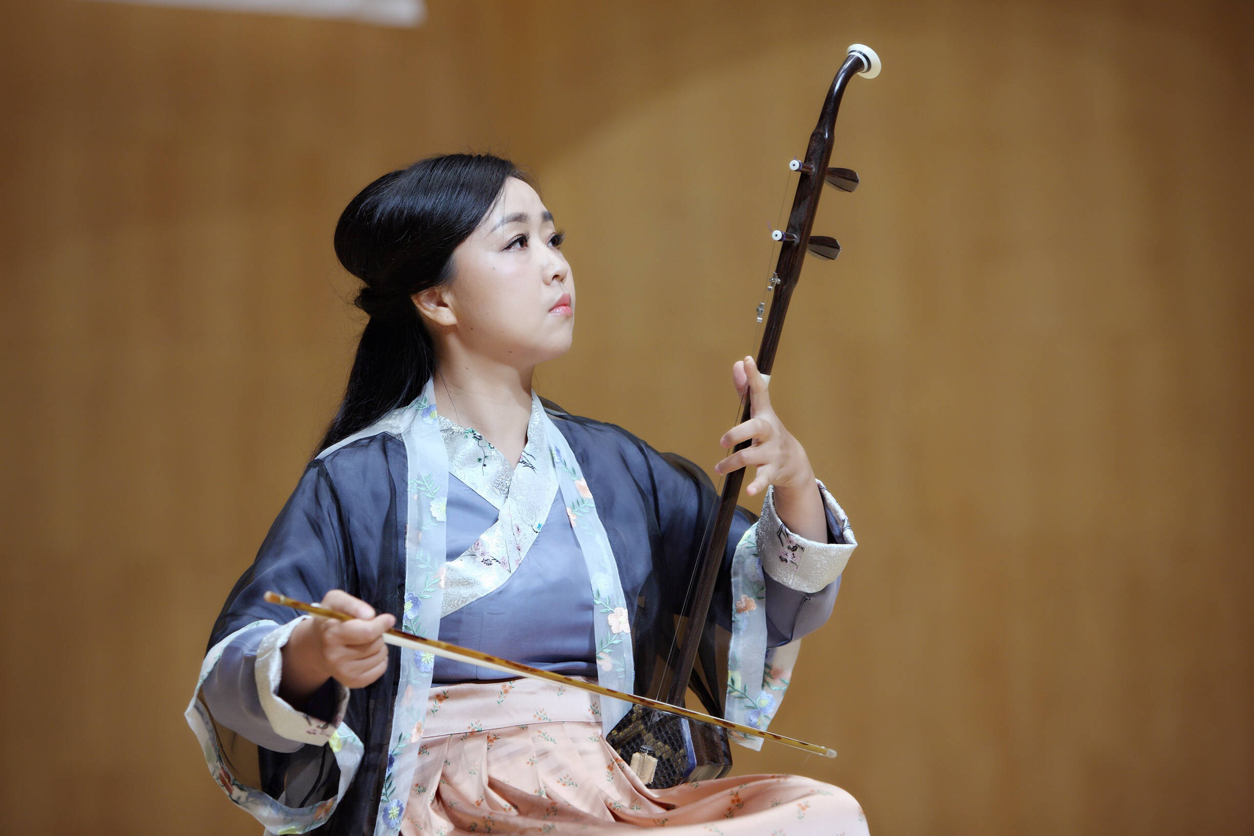 国乐直播 | 梁聆聆:直播间助力国乐传播 专业人士应主动参与_传统