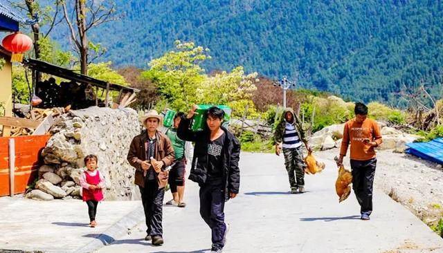 西藏边境一线的人村落，人女性乐意嫁给汉族男子
