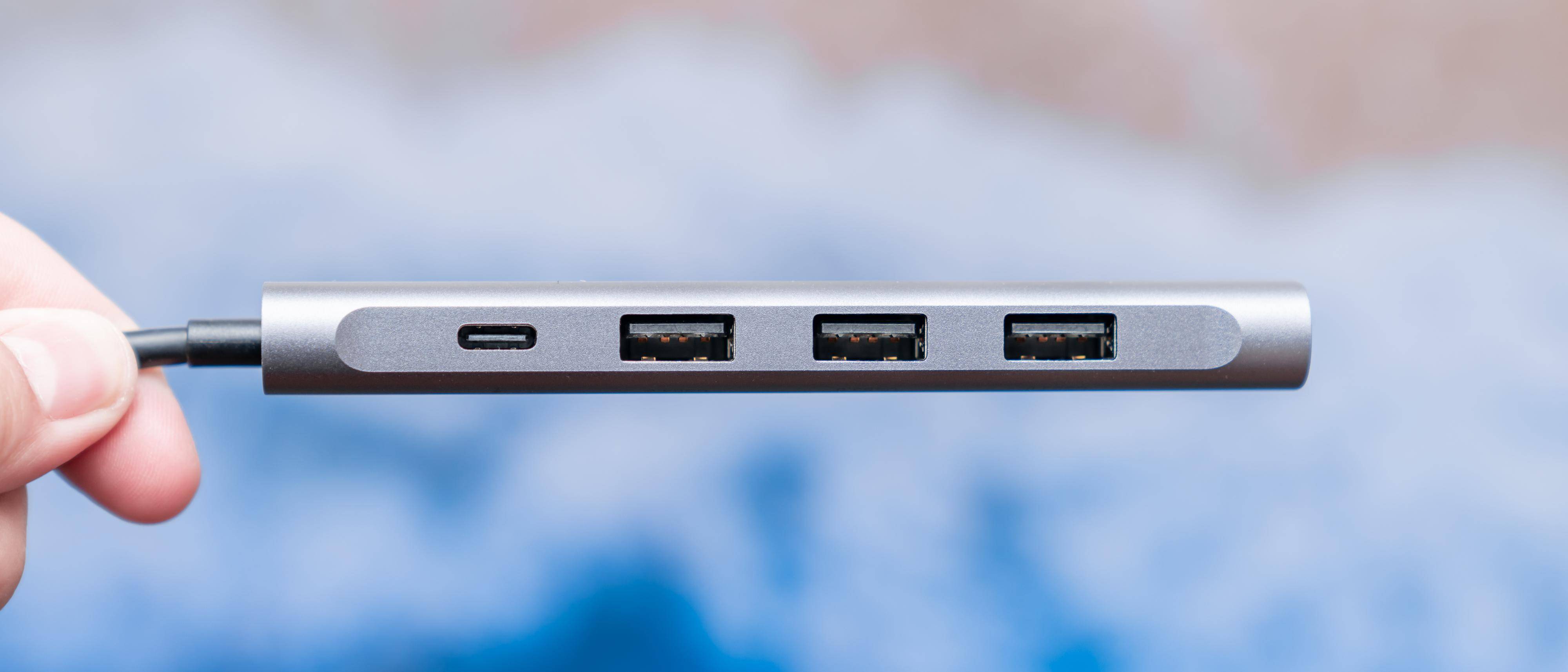 绿联 5 合 1 USB-C 拓展坞 + iPad OS 16 台前调度,竟成了 iPad 办公神器?