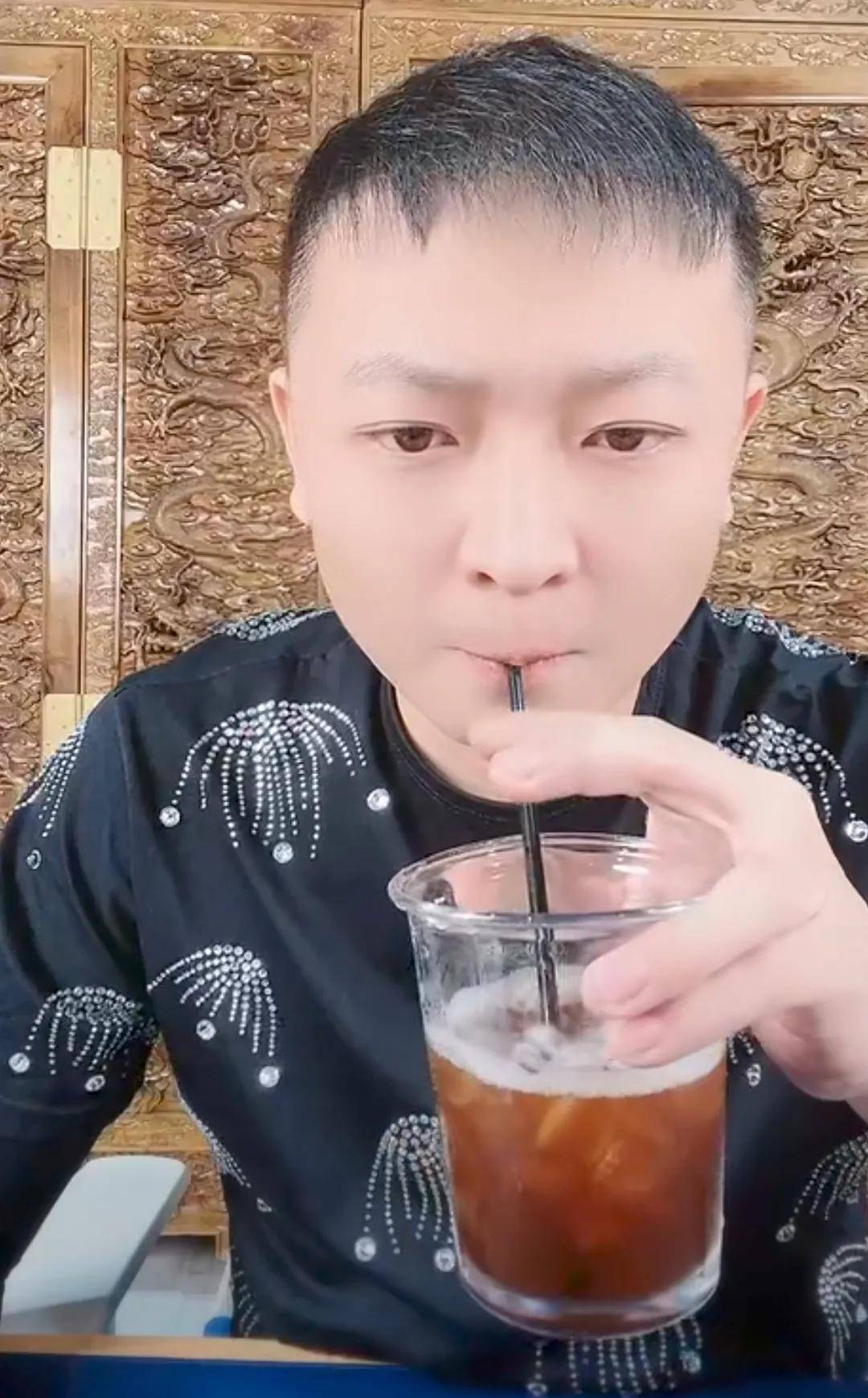 二子爷宣布新品发布会,快手风向标看齐_科技_产品_五环