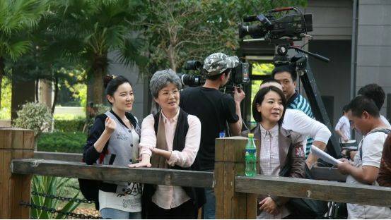 涉案剧《女刑警李春春》将播,温兆伦陈小艺主演,傅艺伟蒋欣作配_继母