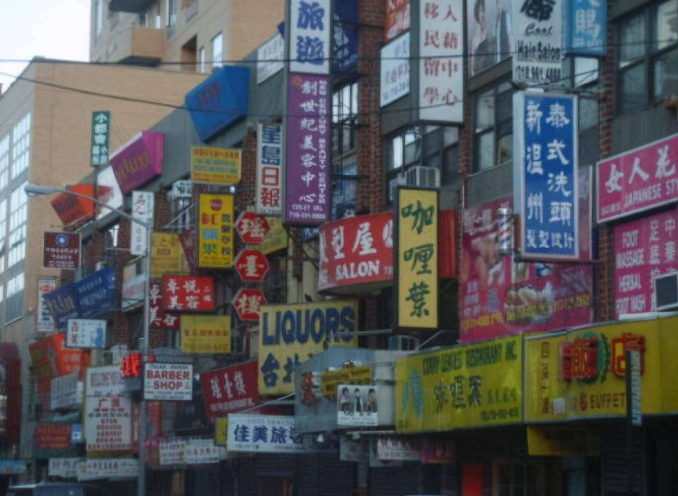 浙江一破旧的城中村，城市漂泊者齐聚于此，堪称温州“小香港”