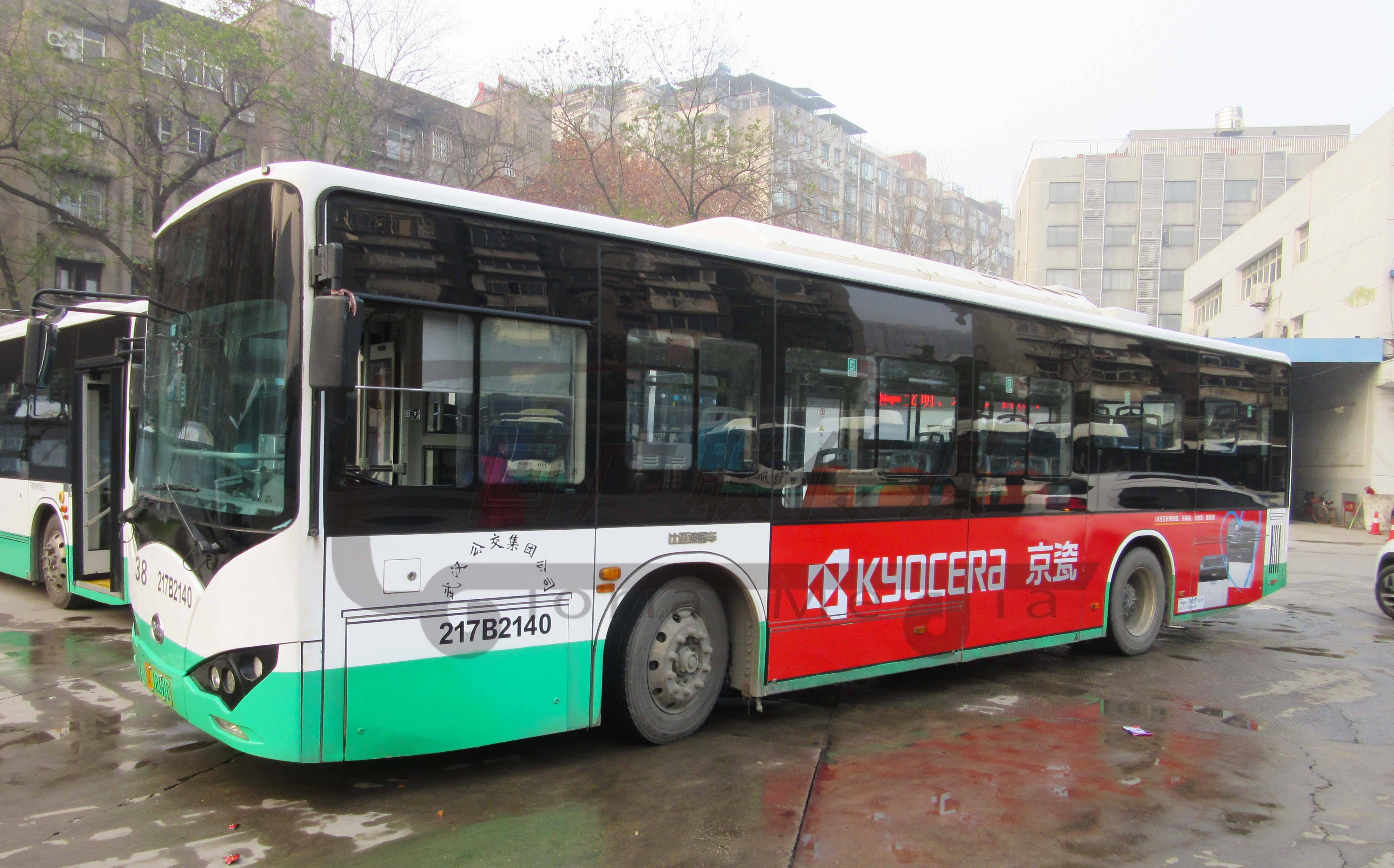 投放武汉公交车身广告,抢占市场先机_传播_品牌_城市