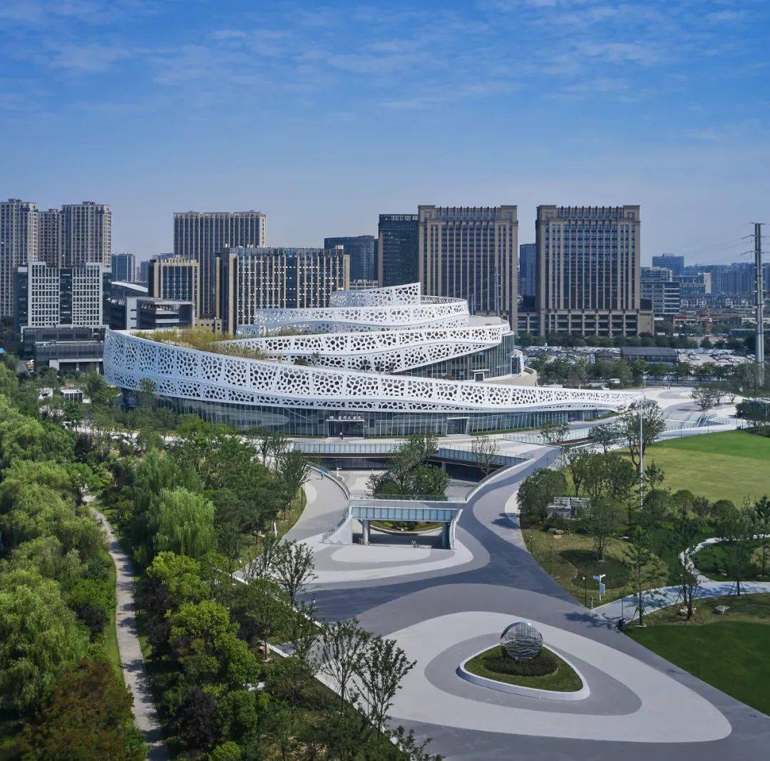 自然生长的大剧院 - 杭州运河中央公园(二期)/浙江省建筑设计研究院