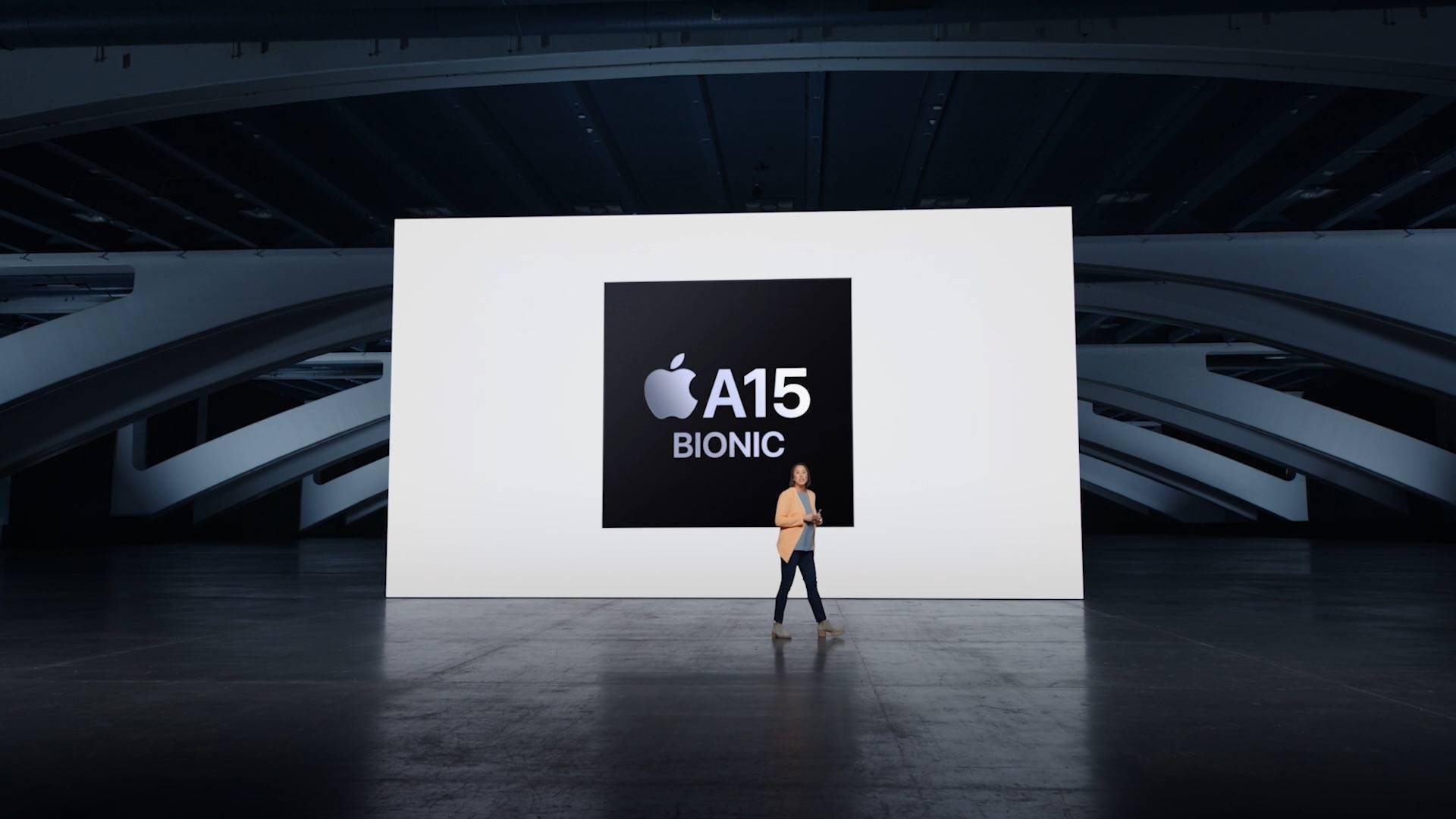 妙！苹果把 iPhone 14 Pro 的槽点做成了最大亮点插图3
