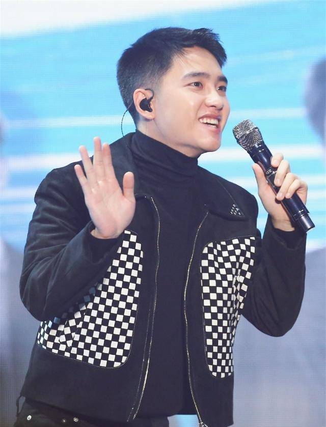 exo的都暻秀透露,他已经在为solo专辑录制歌曲,那歌词呢?