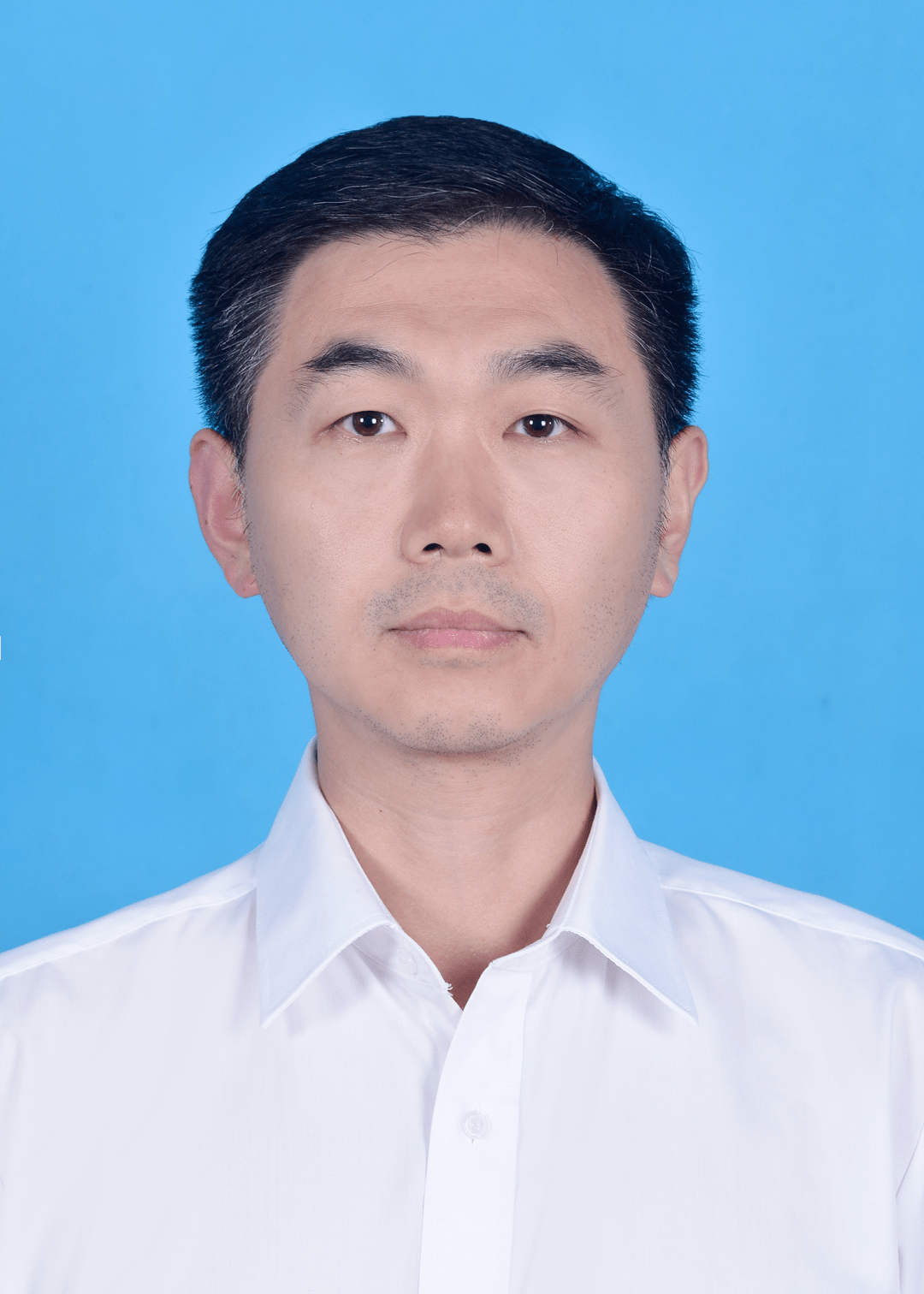 南康区人民政府副区长(挂职)王霖,男,汉族,1980年6月生,研究生,中共