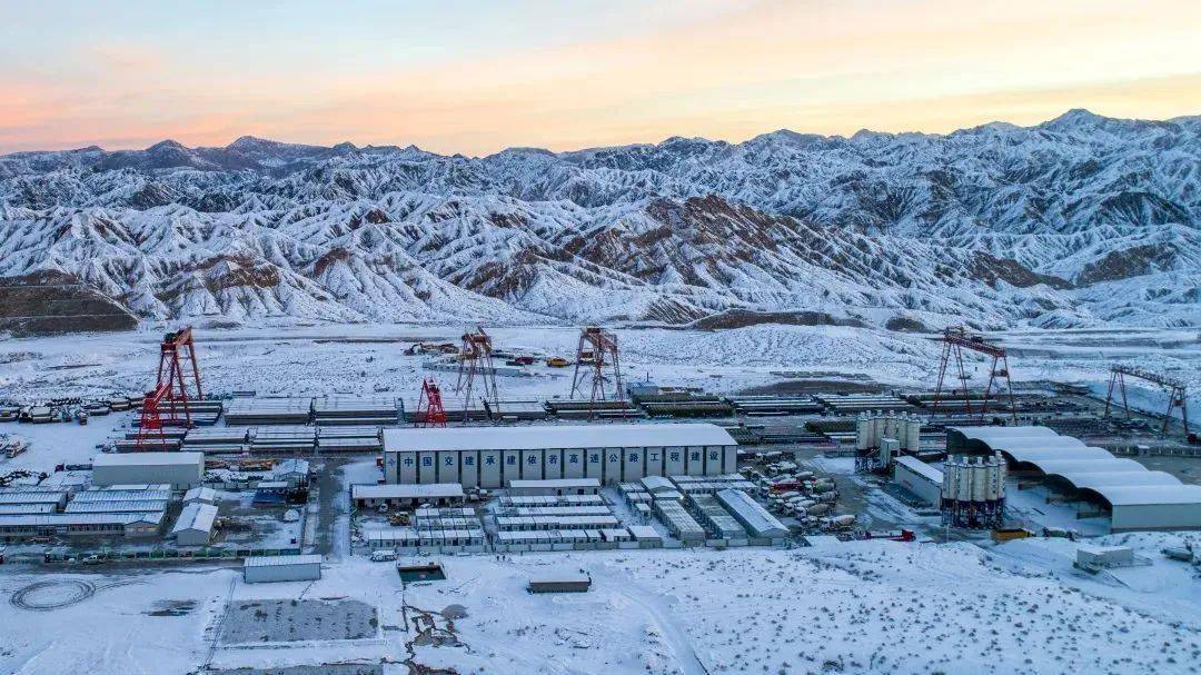 中国最美公路 | 依若公路,进出新疆的第三条大通道_阿尔金山_依吞布