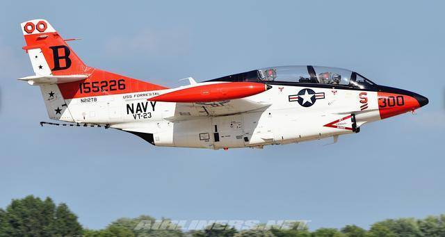 北美t-2 橡树(buckeye)舰载教练机_涡轮喷气_美国海军_发动机