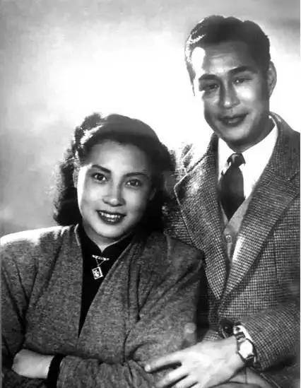 99岁的秦怡活得长寿还活得美,但是她却说,我的人生乱七八糟的_金焰_陈