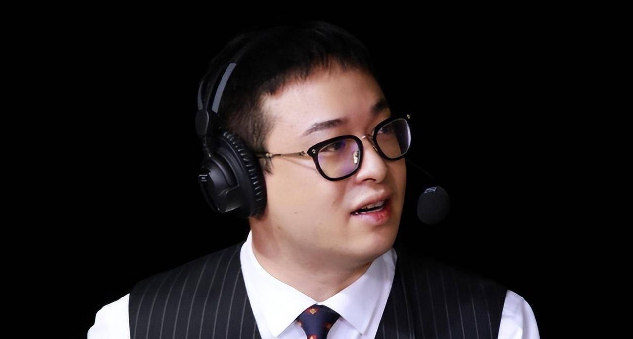 中国男篮归化球员引热议,柯凡:大中华不差钱,归化莱昂纳德吧_中国篮协