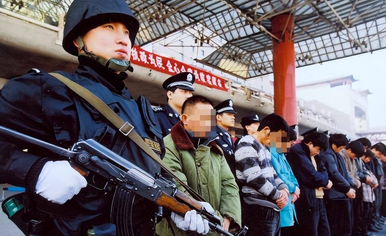 中国进行的第二次严打,1996年,如何打击车匪路霸?_年代_犯罪分子_案件