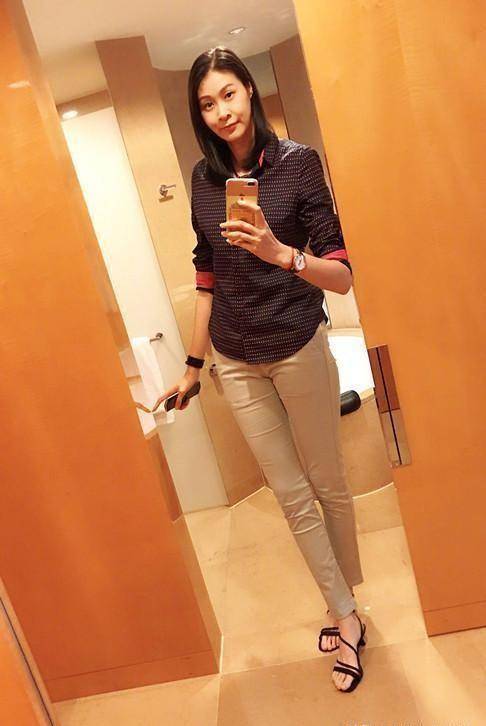 赵蕊蕊的排球人生,近日晒1米3大长腿白到反光,40岁的她至今未婚_小说