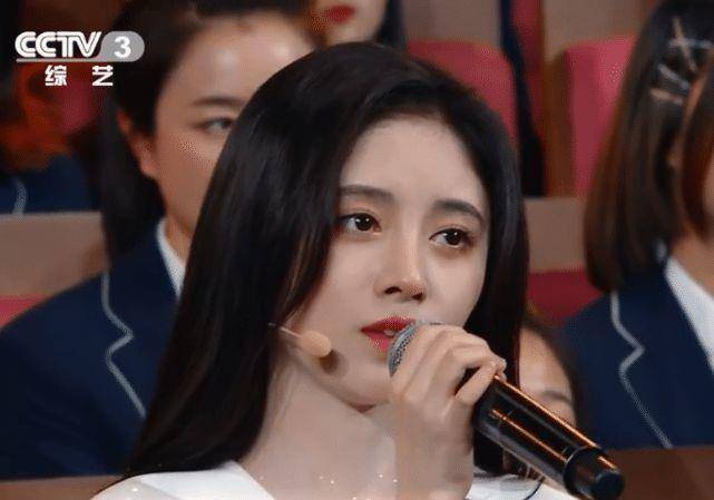 都说央视镜头是"最强卸妆水",看到鞠婧祎特写镜头,这颜値我服_节目