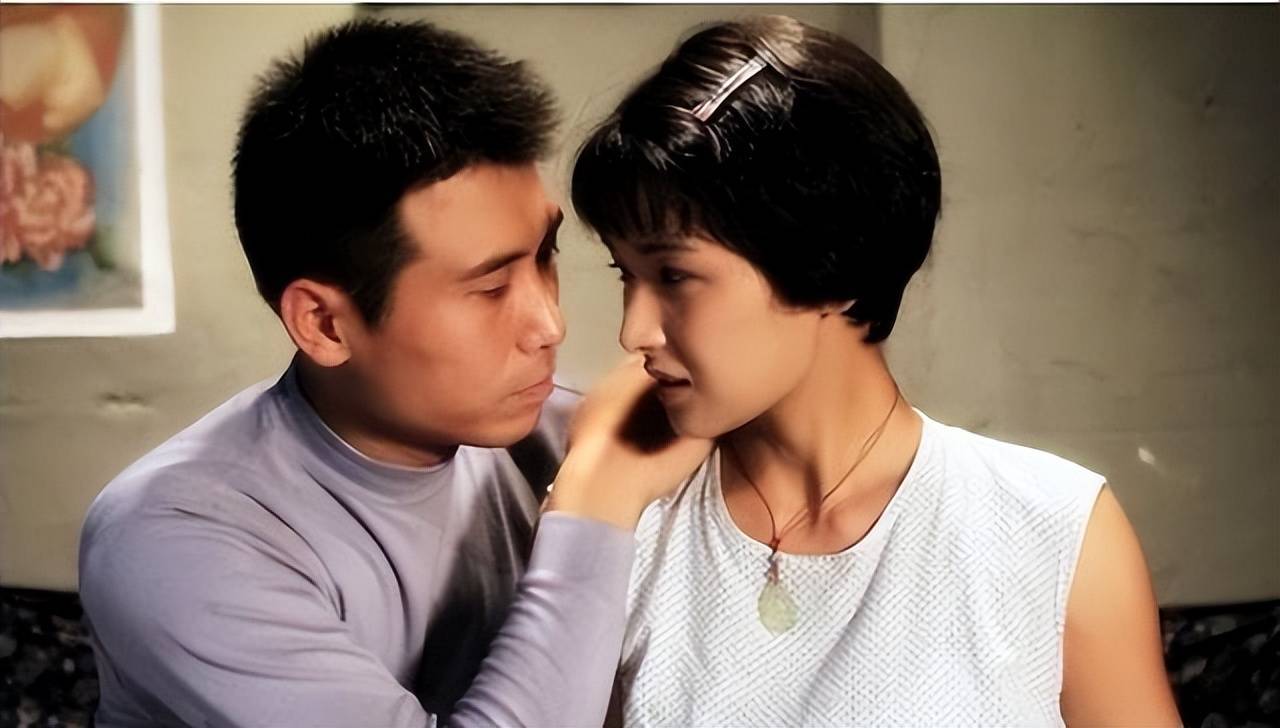 "星二代"李乃文:17年不温不火,与颜丙燕意难平,47岁婚姻如何_母亲