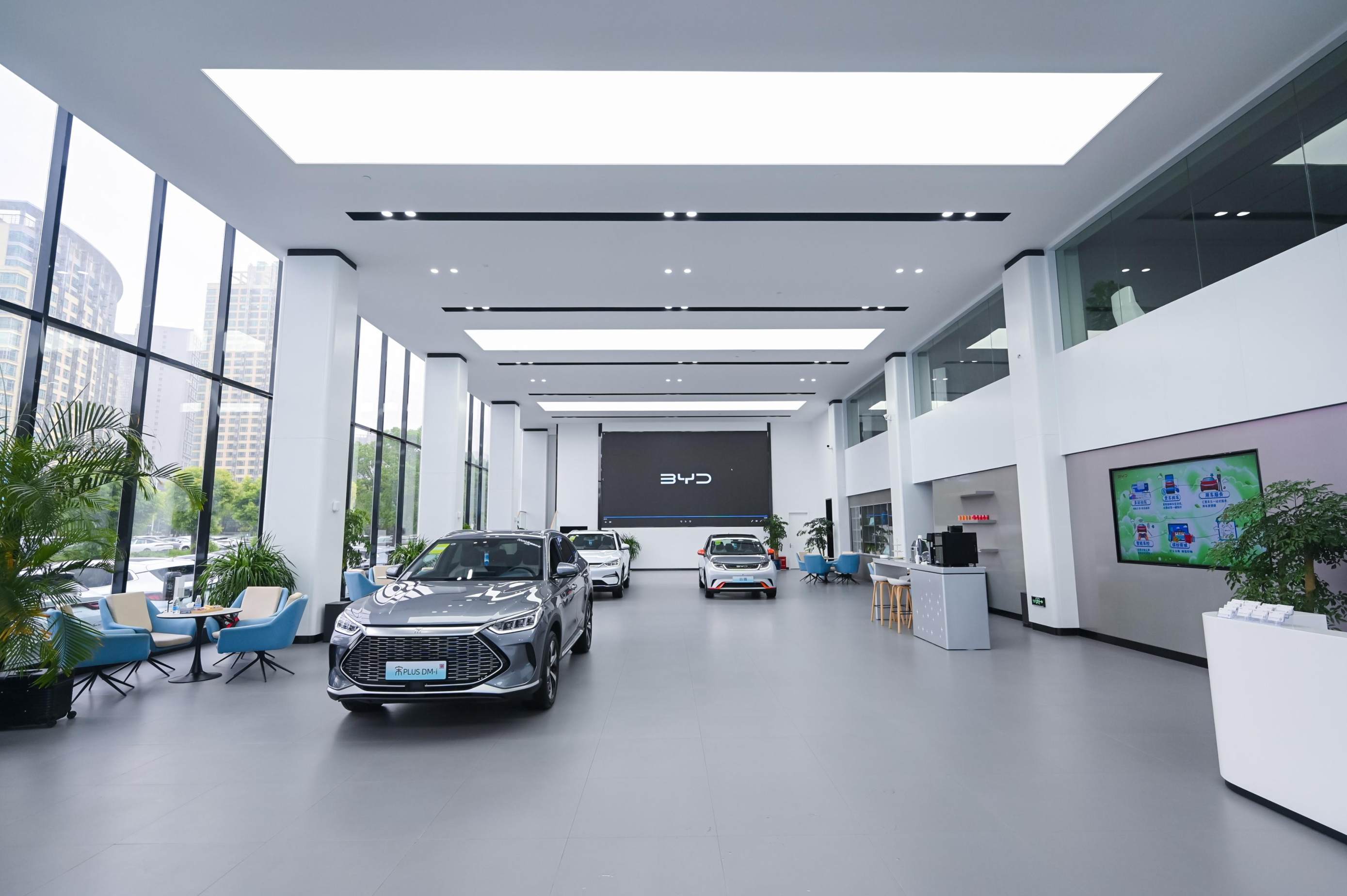 探店:比亚迪上海海洋网4s店 寻找销量飞升的密码_搜狐汽车_搜狐网