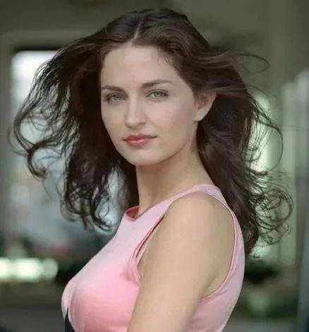 世界十大女儿国:美女多到"泛滥成灾",男人成为稀缺抢手货_女性_摩纳哥
