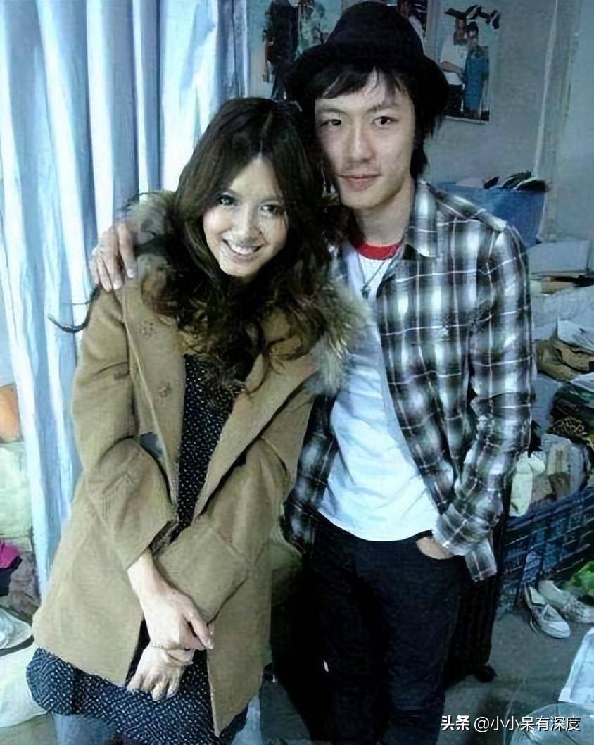 吃软饭也就罢了,杨一柳心情不好的时候还会对张子萱大打出手