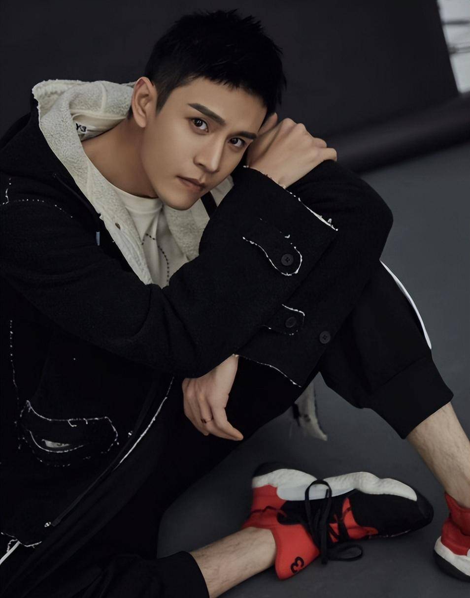 《覆流年》经超,多次饰演爱而不得的男二,以演技出圈_实力_印象_孟绪