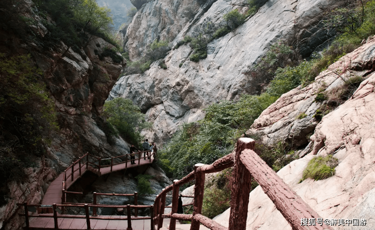 永济市神潭大峡谷景区图片