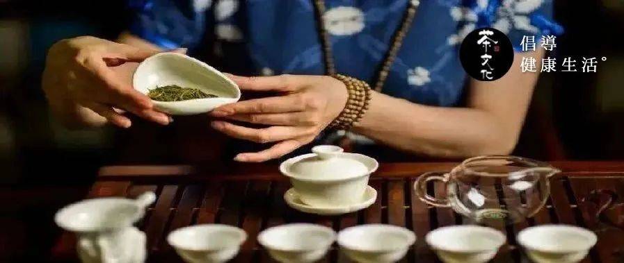 为什么茶艺师大多是好看的小姐姐?_茶客_女性_紫砂壶
