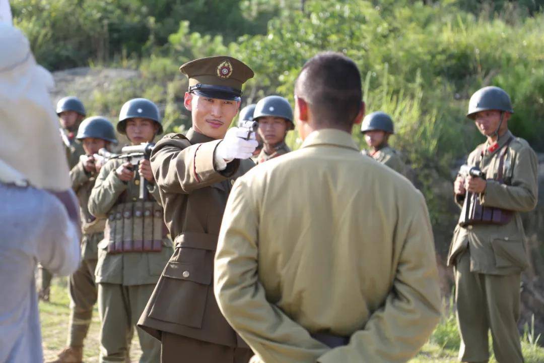 谁能想到,腼腆寡言的他是《武当一剑》里最疯的侠…_周航_东方_剧中