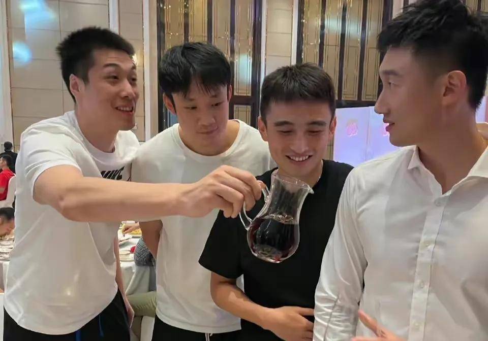 各路神仙大集合 儿媳妇身材颜值俱佳_李京龙_广厦_辽宁