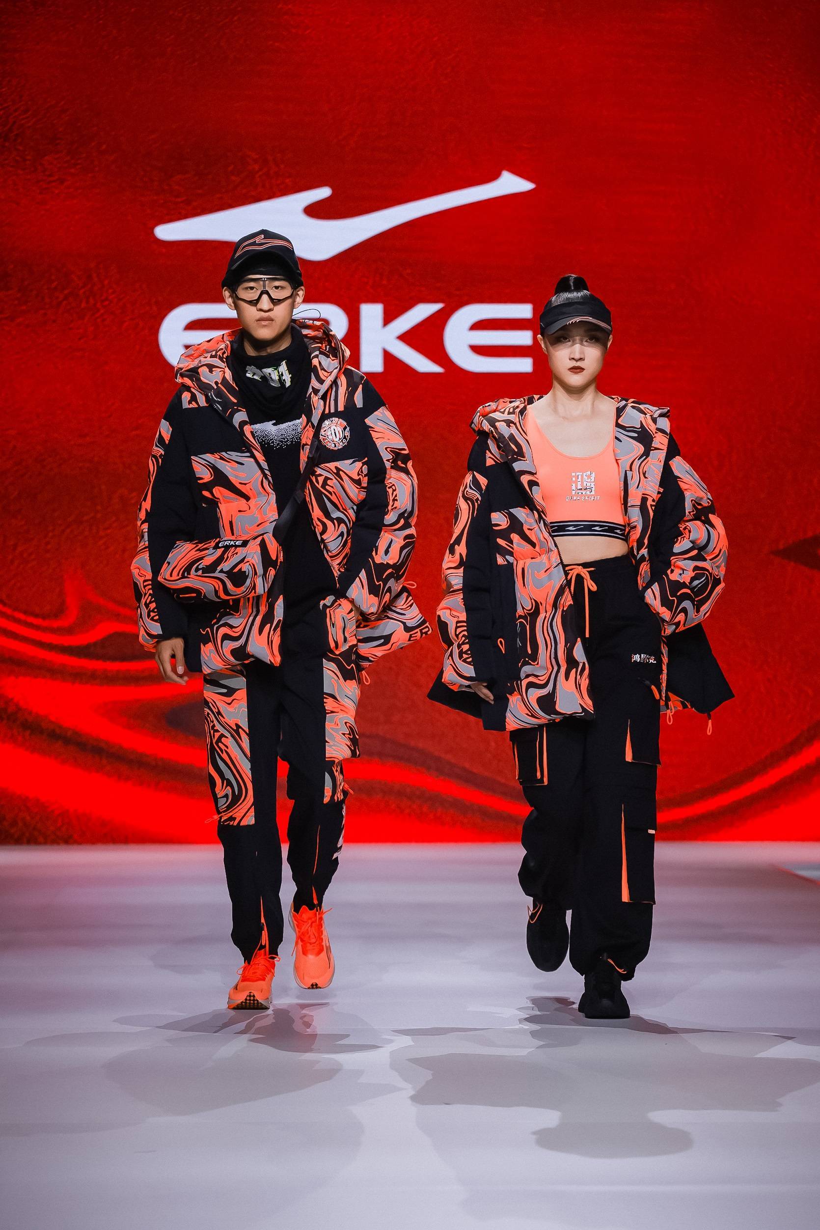 鸿星尔克服配设计研发负责人谢刚林 :克服万千困难 终就精彩中国"鸿"