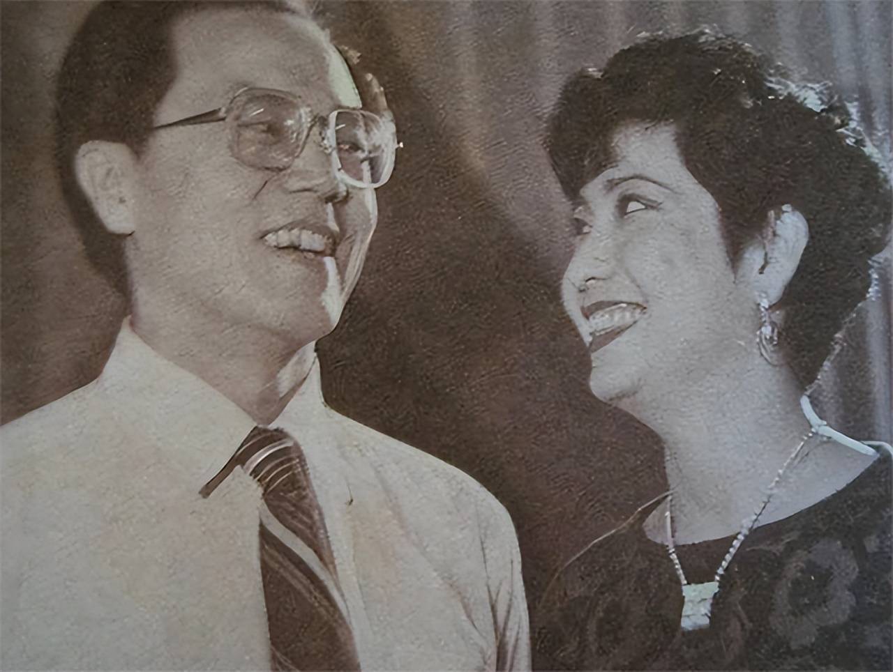 75岁李维康近况:与丈夫是梨园伉俪坚持aa制,女儿没从事戏曲行业