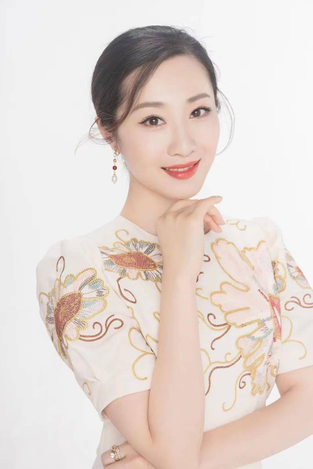 【戏谈】预告|探秘梁山伯与祝英台的"前世今生"_范傅_公远_舒扬