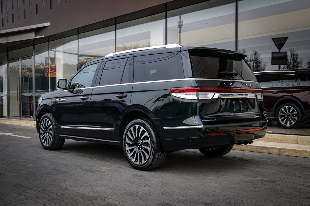 旗舰定位 美系豪华全尺寸suv天花板 抢鲜体验全新林肯领航员_搜狐汽车