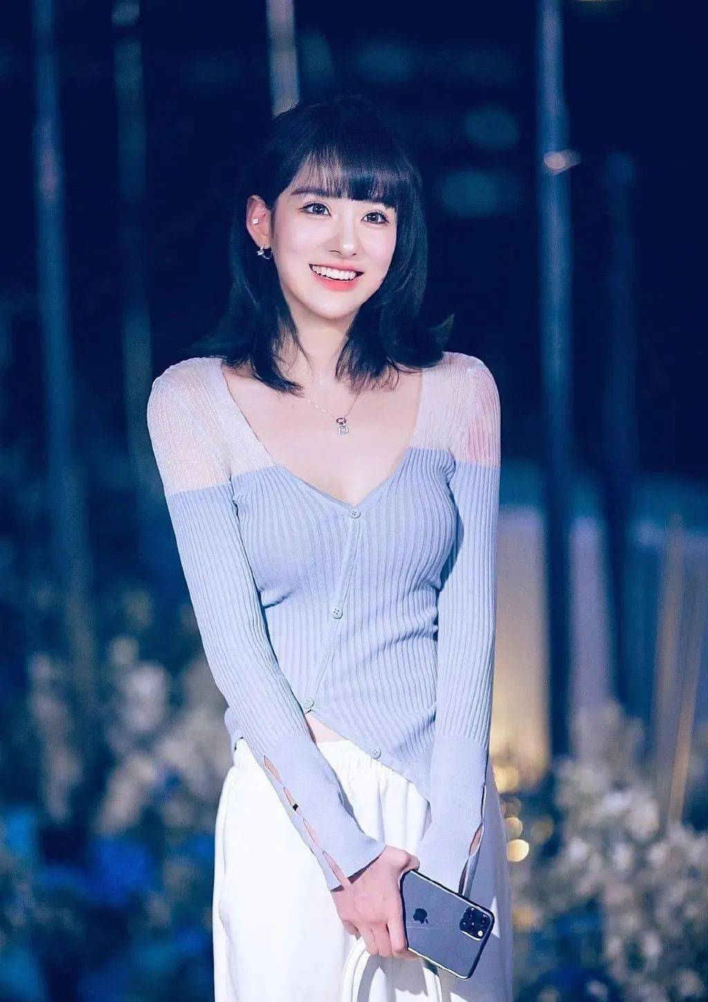 花珊珊前任的现任曝光,脸更惹眼_新娘_网友_摘星