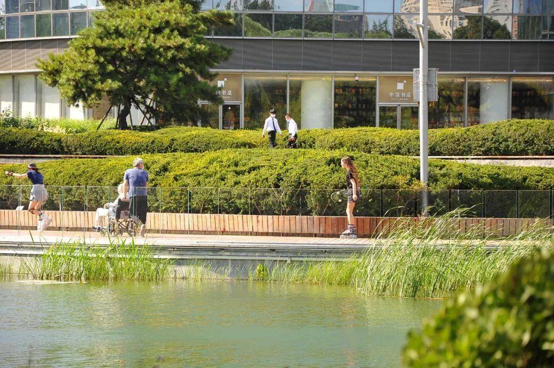 北京亮马河滨水景观廊道 |"火"出无限可能,勾勒城市人文风景线_空间