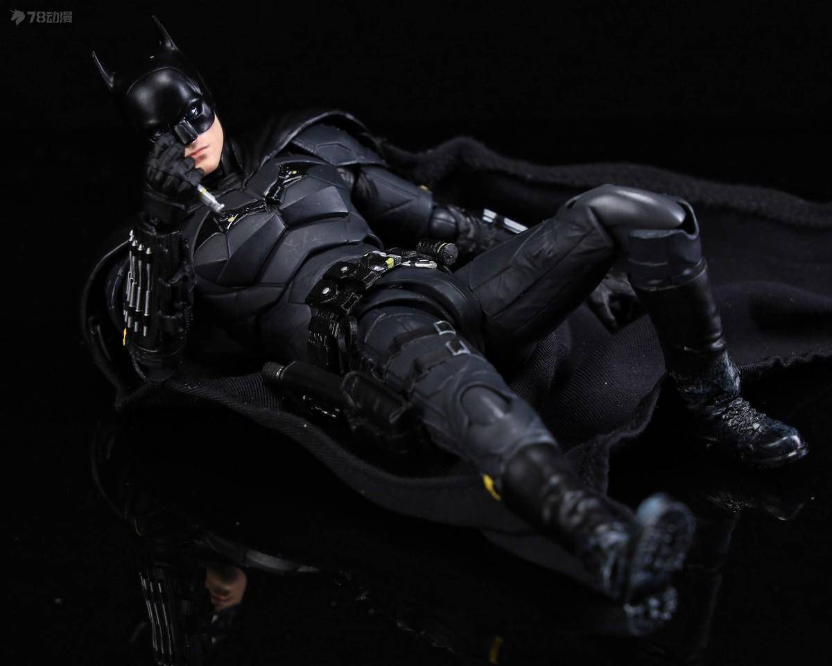 责任越大"总结这次shf的新蝙蝠侠个人认为表现还可以,对于电影中战衣