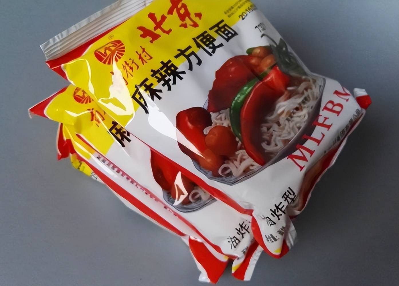 永不消逝的面:中国方便面50年沉浮,依然在生活中占据重要地位