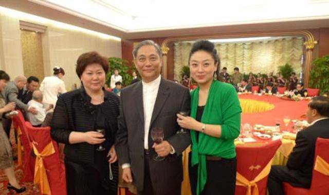 艺术大师张学津一生情路坎坷,临终前三婚妻子与他结婚,成就佳话